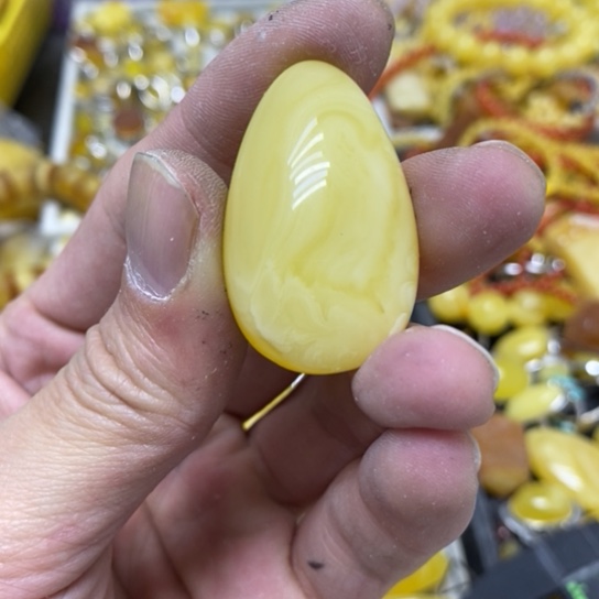 蜜蜡裸石未镶嵌吊坠