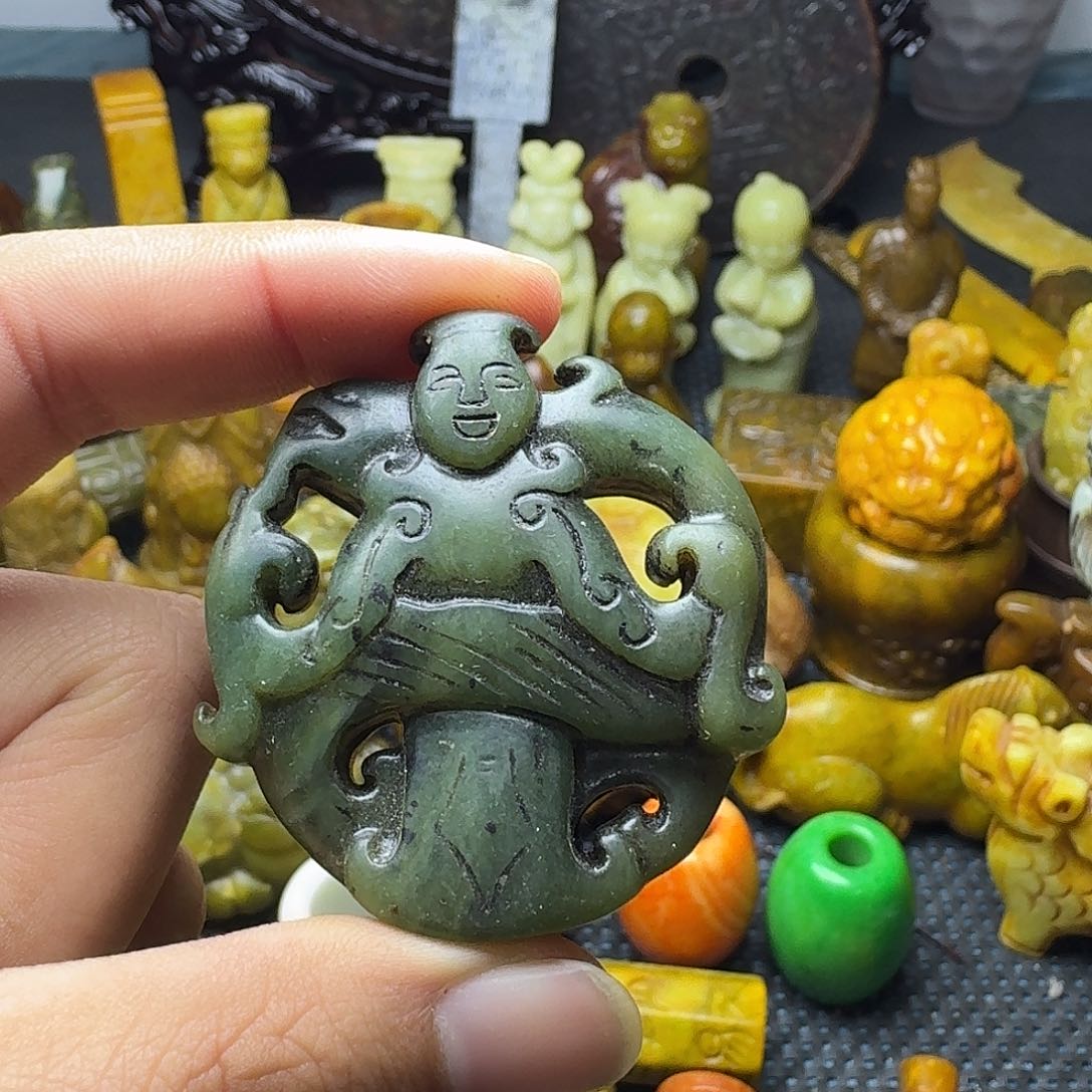 白玉菩提吊坠。。。