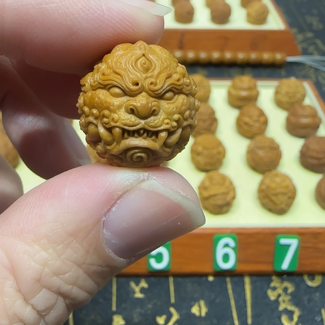 S****猴头核桃吊坠唐狮