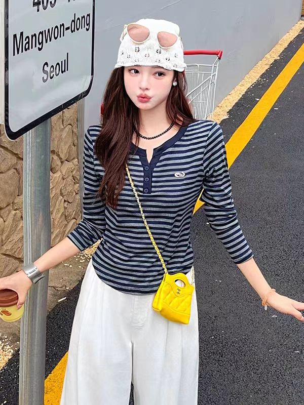 早初秋新款条纹长袖t恤女宽松遮肉打底衫休闲羲龄体恤外穿上衣潮T