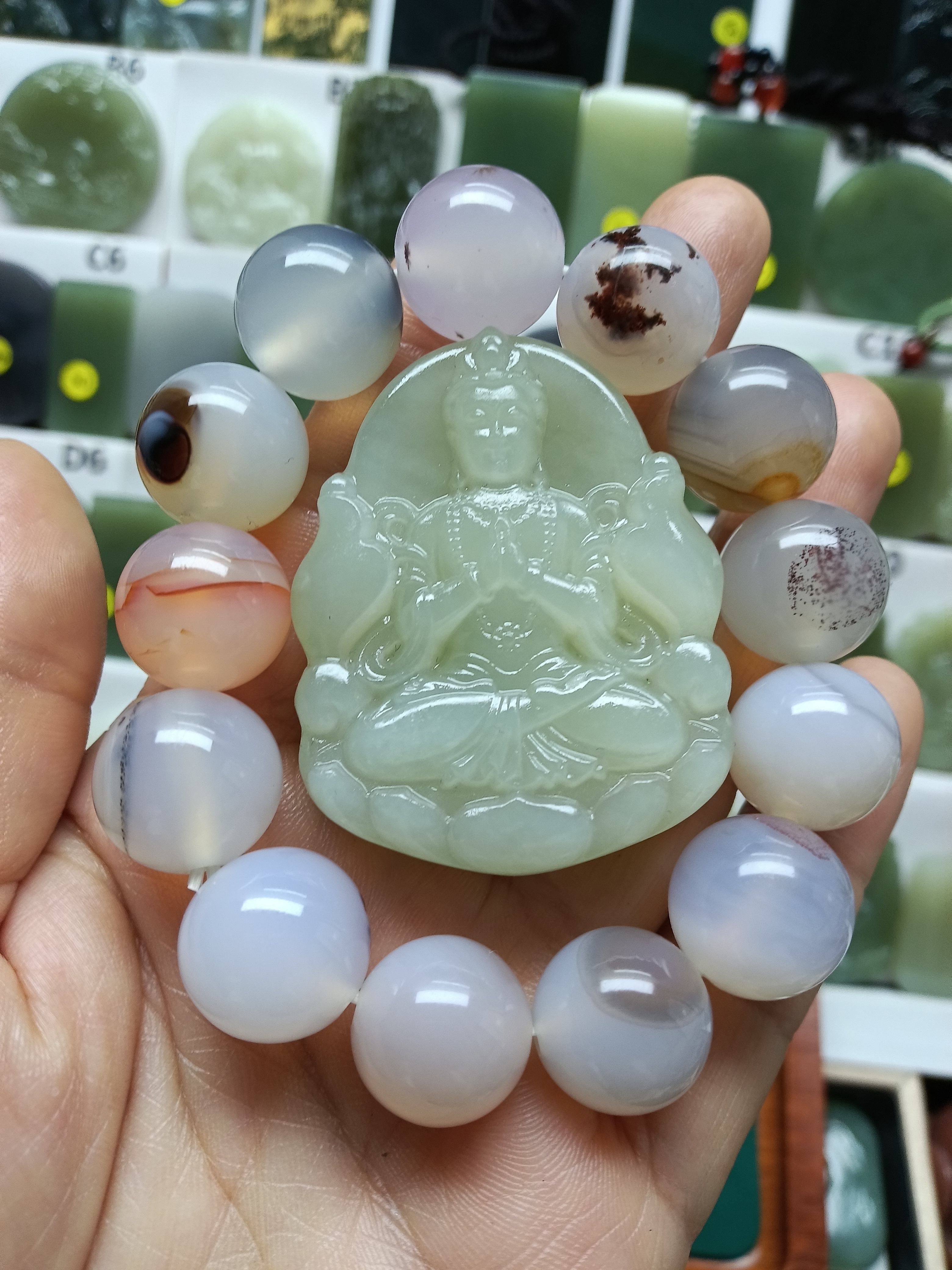 和田玉青海料清水冰底双面雕刻