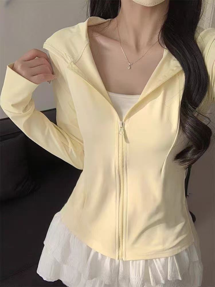 求伍新福利品辣妹运动修身显瘦短款防晒衣质量和物流问题联系小店