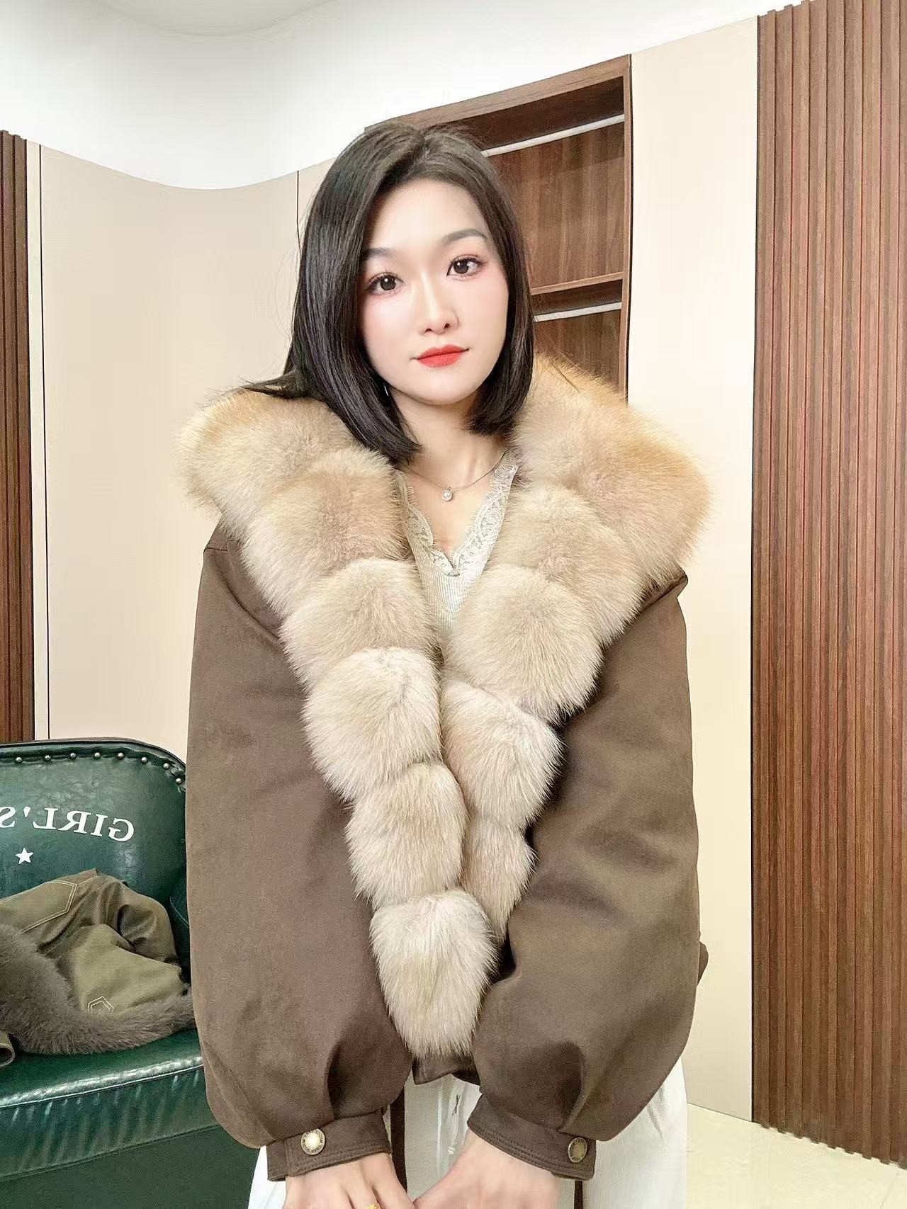 2025年冬季狐狸毛皮草鹅绒服外套女保暖