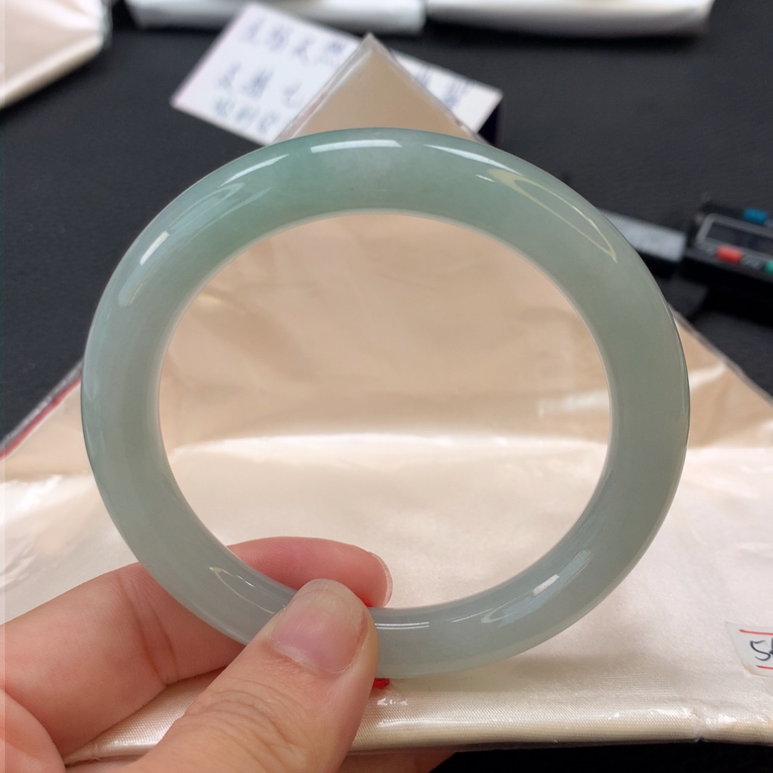 翡翠未镶嵌手镯翡翠手镯56