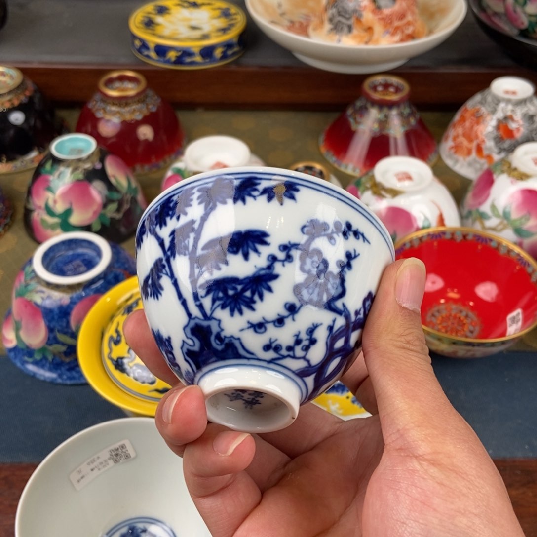 陶瓷艺术家的作品是一