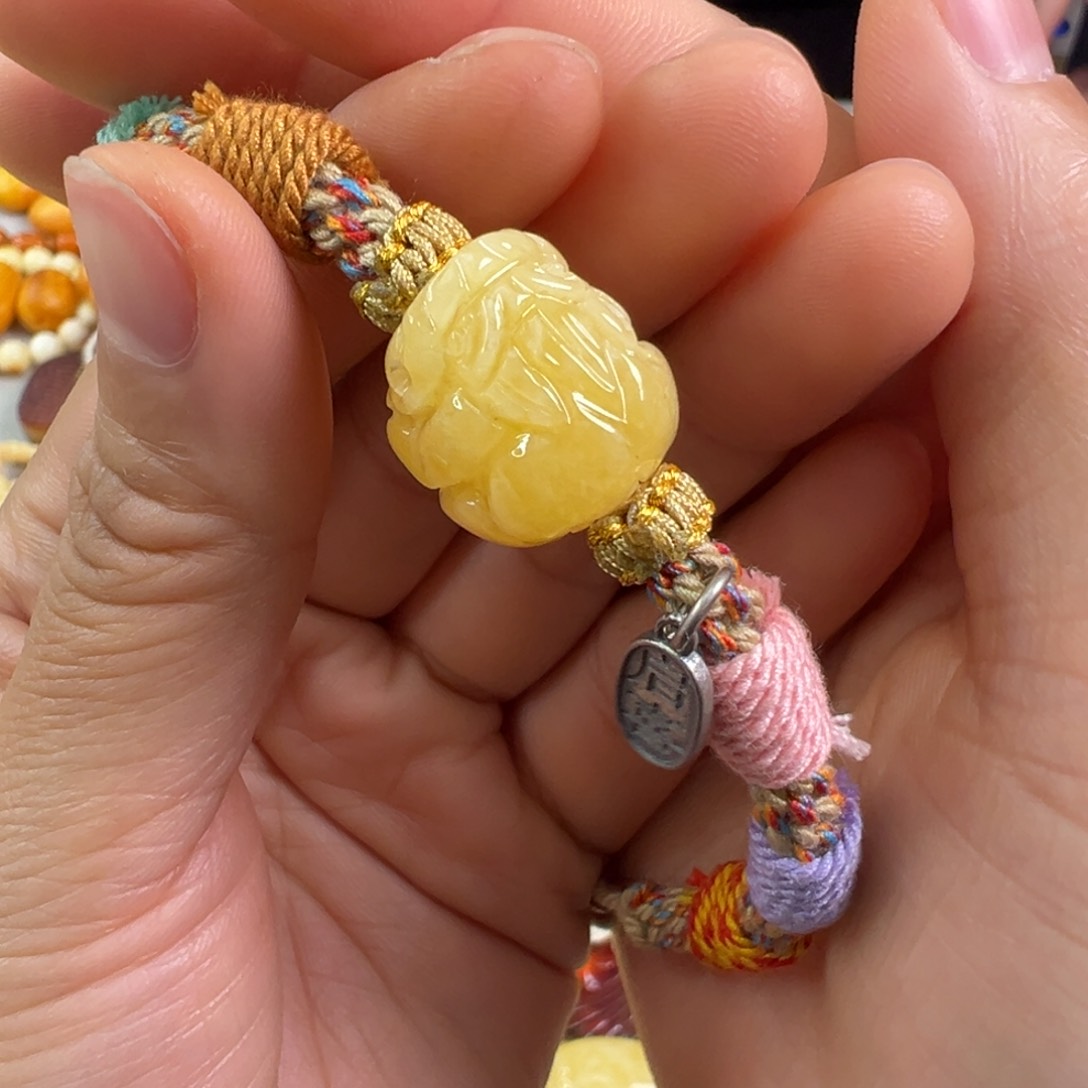 蜜蜡裸石未镶嵌蜜蜡