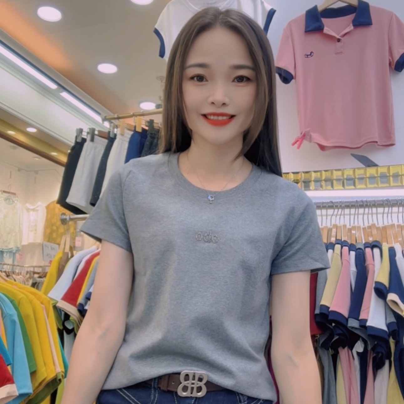 烫钻字母其时尚大方简单上衣百搭