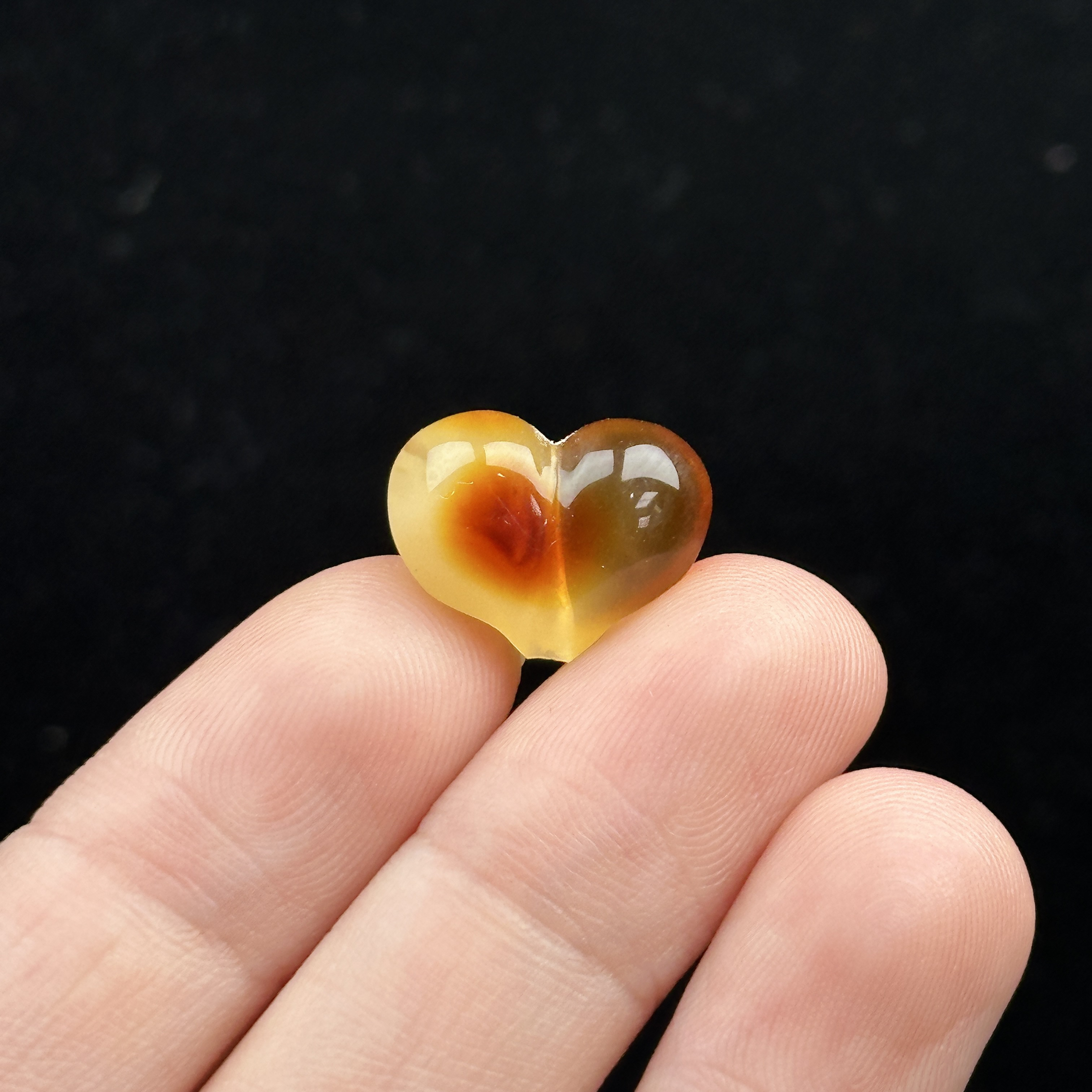 K8651天然原矿蜜蜡 爱心 15.1*11.6mm支持复检假一罚十