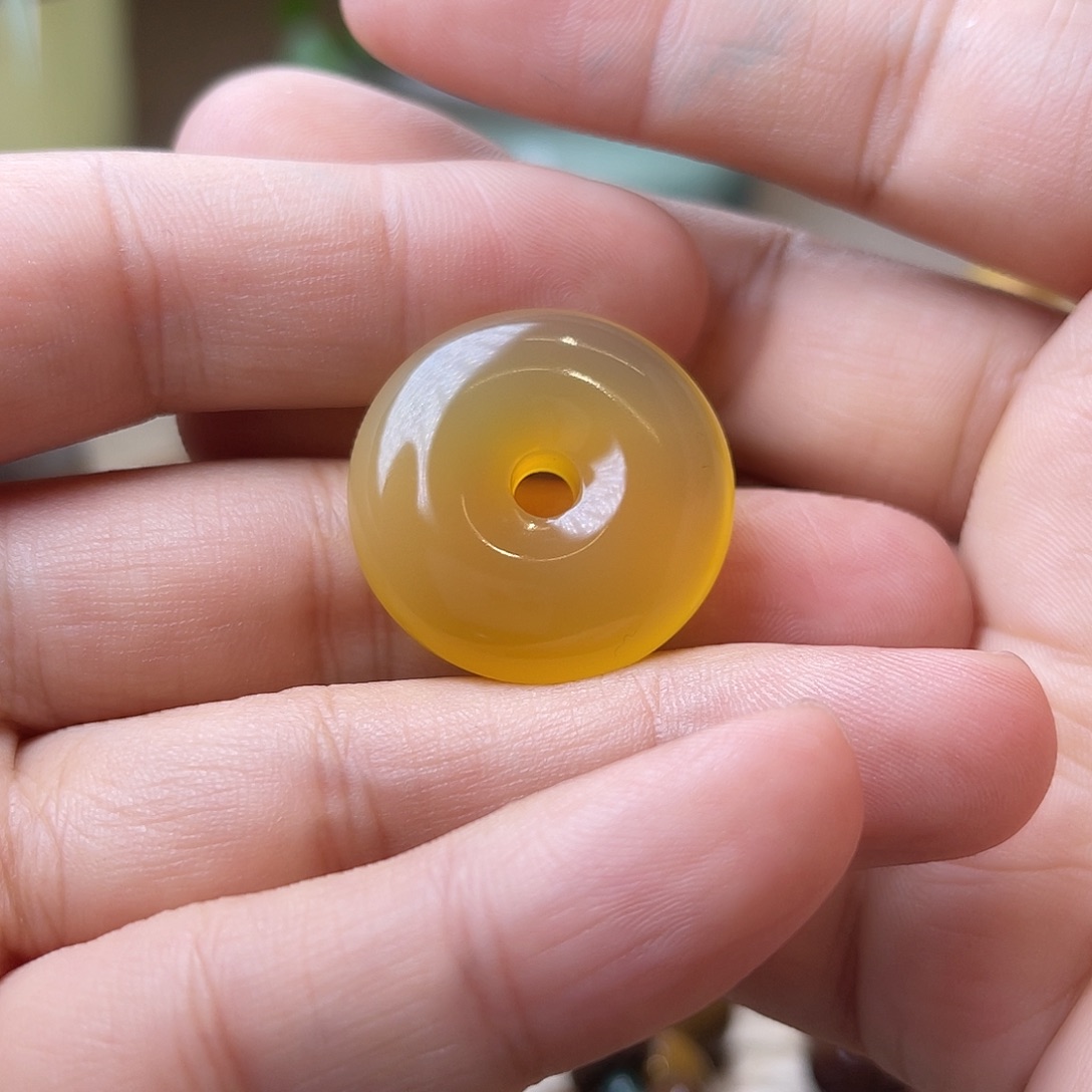 行***刘玛瑙/玉髓未镶嵌手镯