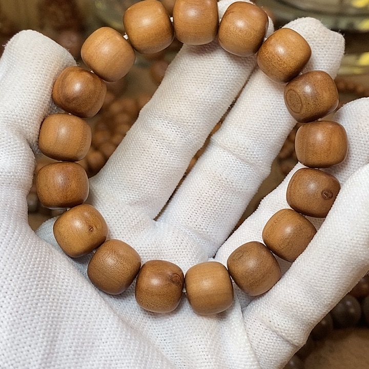 檀香木正区印度迈索尔老山檀香12/13瑕疵