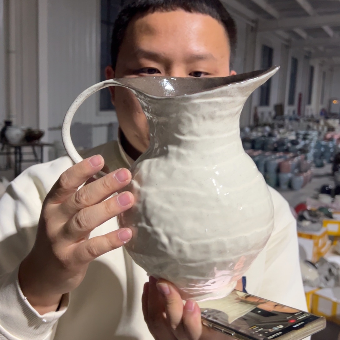 陶瓷我们都在努力着改变着我们