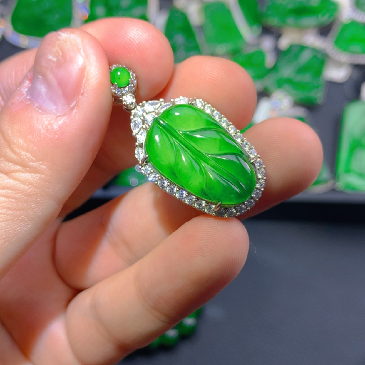 【闪购商品】翡翠颈饰银S925镶嵌1111111111