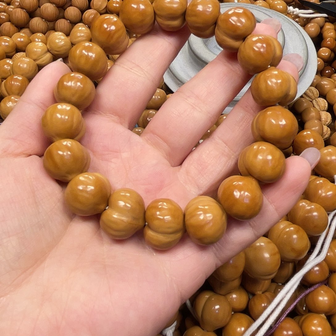 离***梨全品屁桃16➕。               