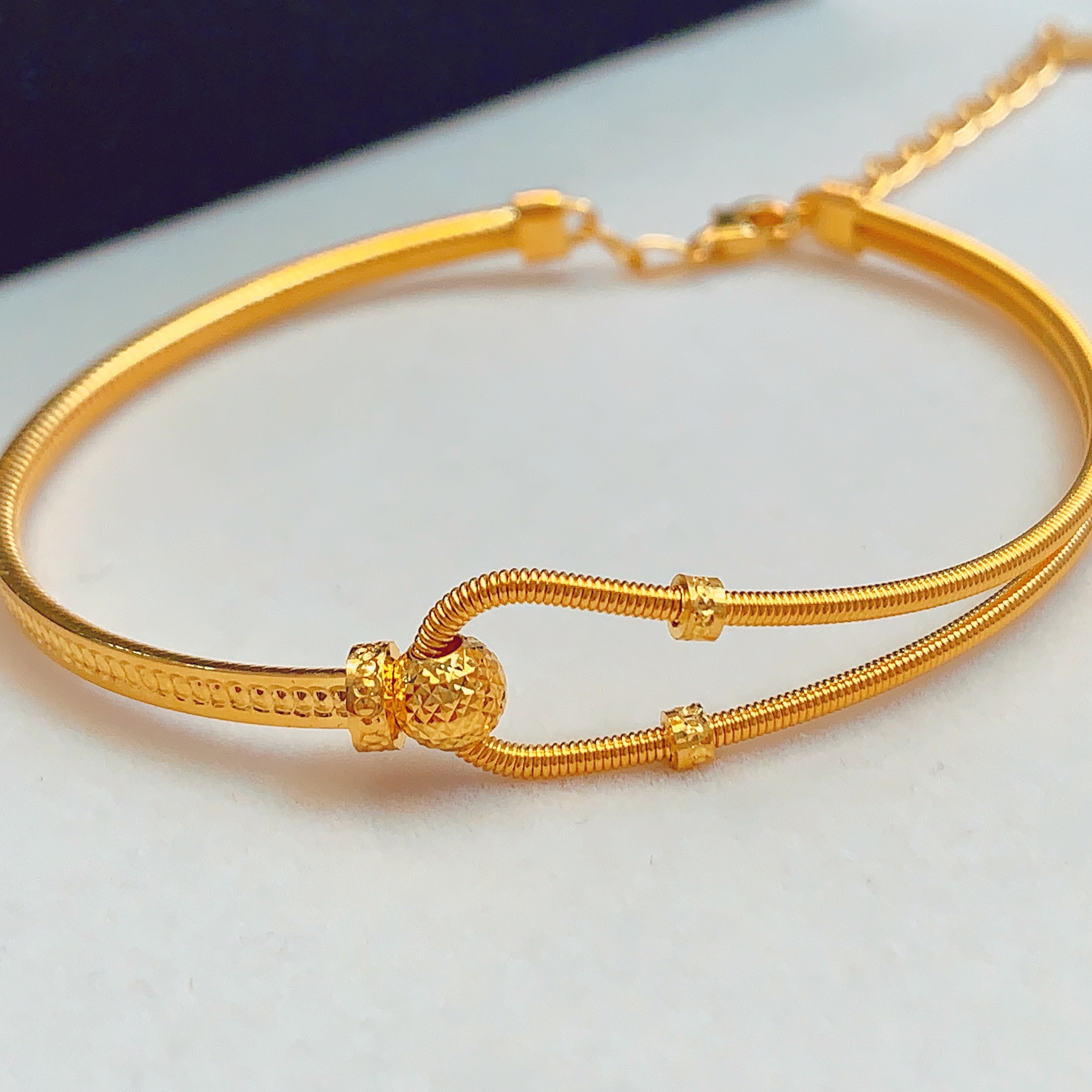 【水贝黄金】足 金999马蹄弹簧半镯手链镯C100