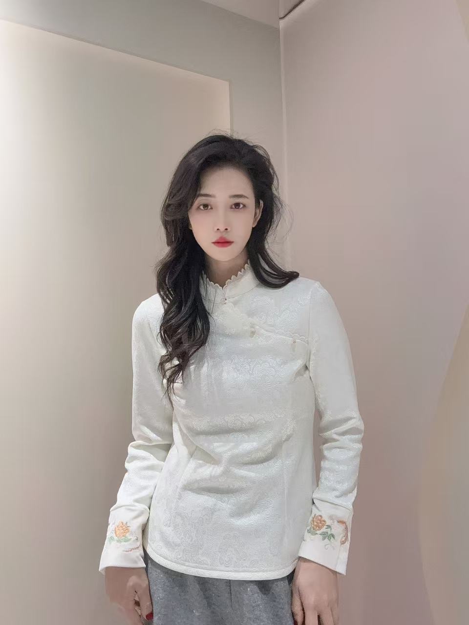 九月  福蝶  新款修身加绒加厚显瘦打底国风气质打底衫