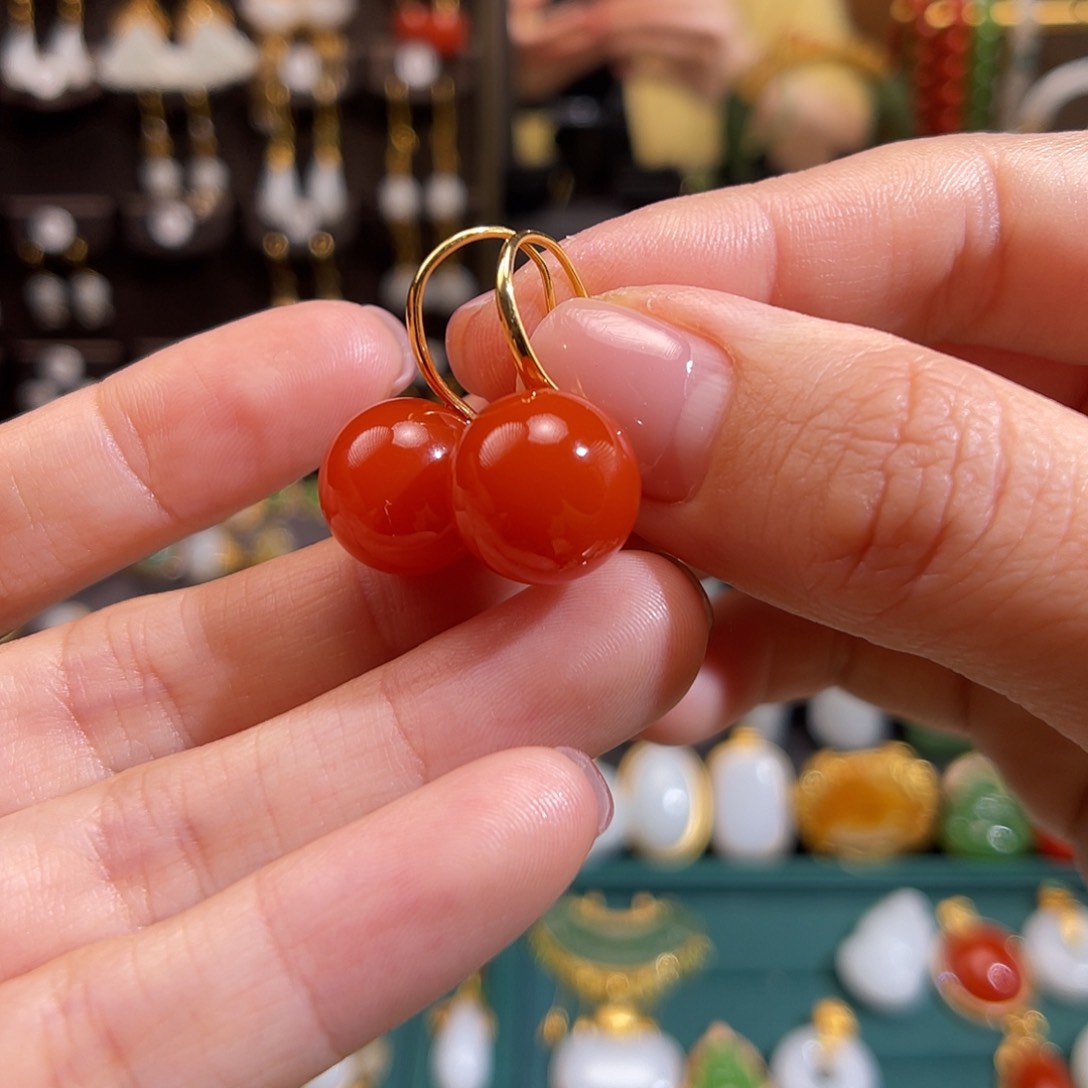 南红玛瑙挂件18K金镶嵌