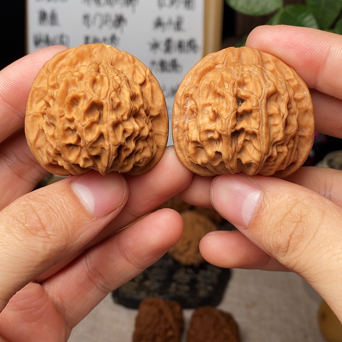 吊坠文玩核桃天地（黄尖