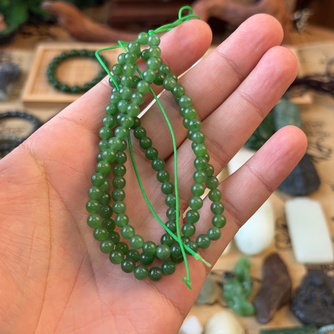 和田玉手绳未镶嵌苍*怪