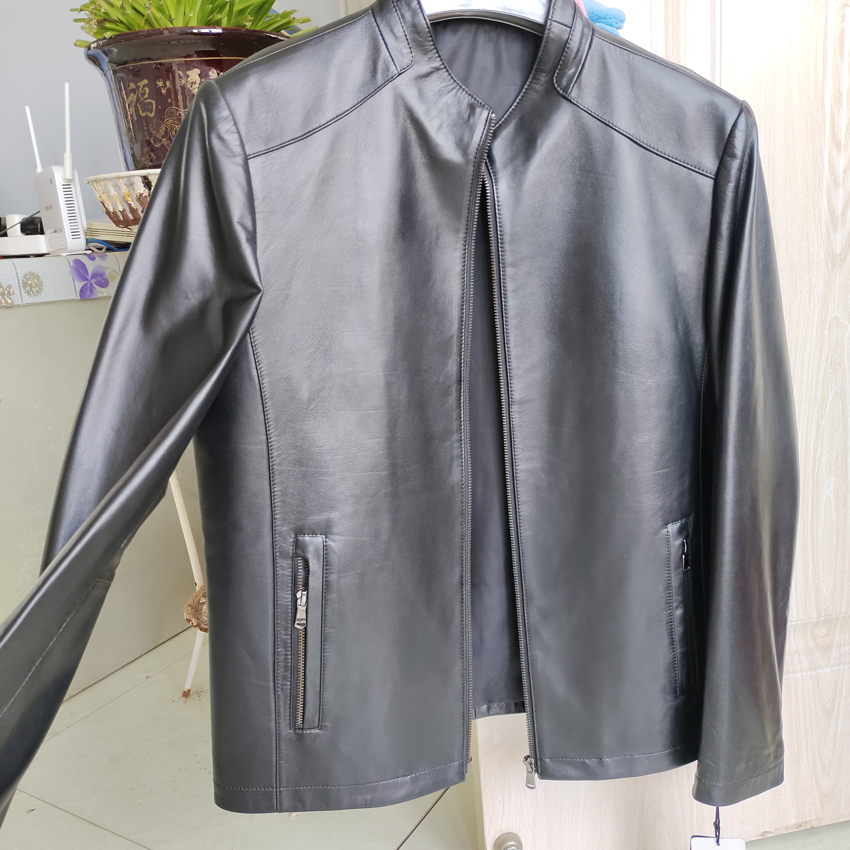 真皮皮衣，春秋冬季男款，休闲时尚大气。绵羊皮立领仅此一件