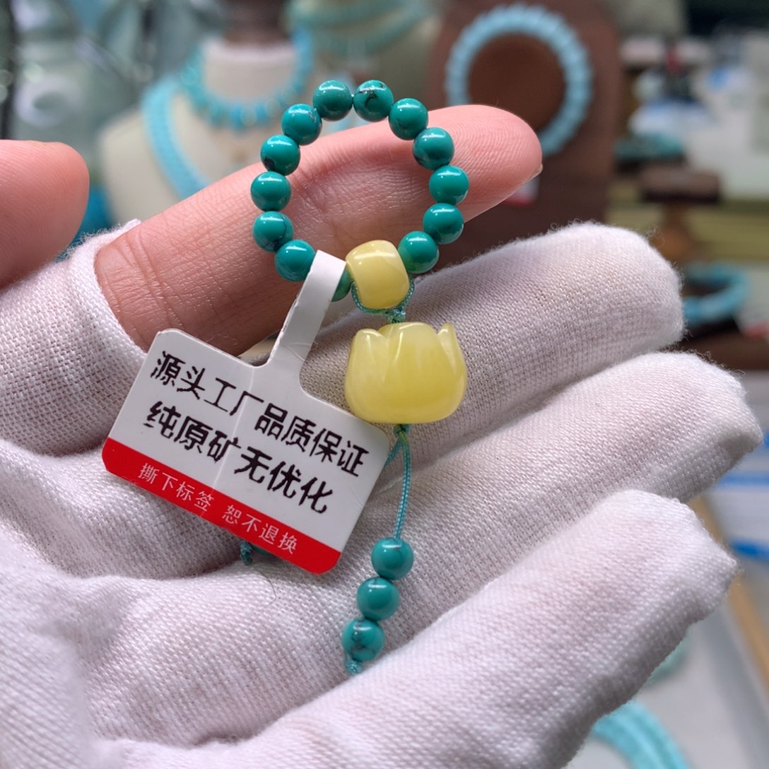 绿松石配饰未镶嵌