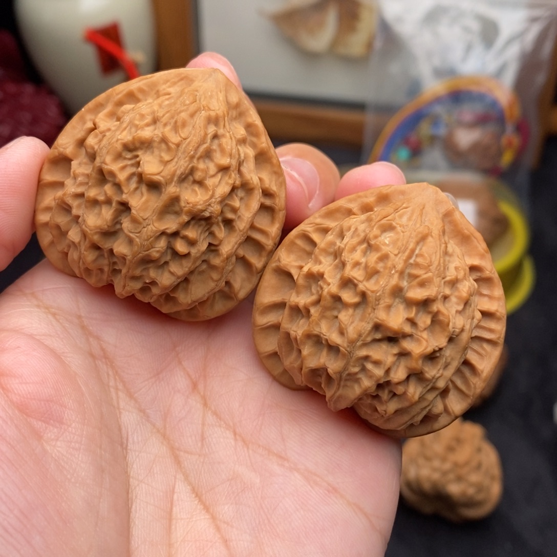 把件文玩核桃40金牛
