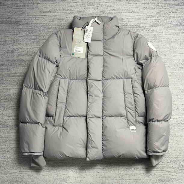 未使用 CANADA GOOSE 加拿大鹅 石灰月光色白标面包服羽绒服 M/L