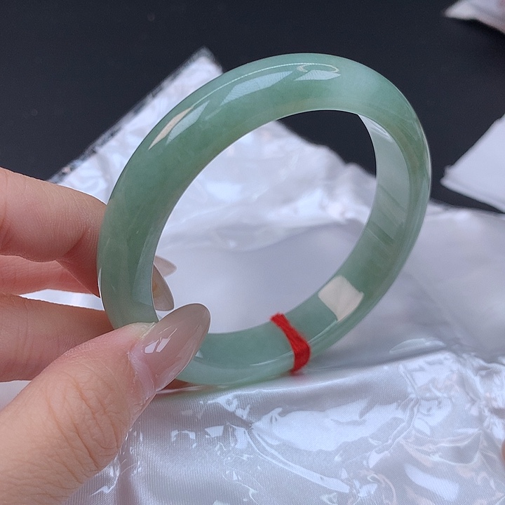 翡翠未镶嵌手镯57