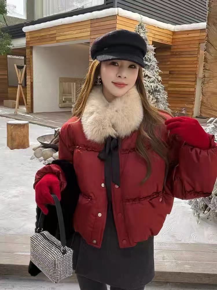 【俪宝】圣诞专辑 超韩狐狸毛蝴蝶结可脱卸+90白鸭绒花边羽绒服