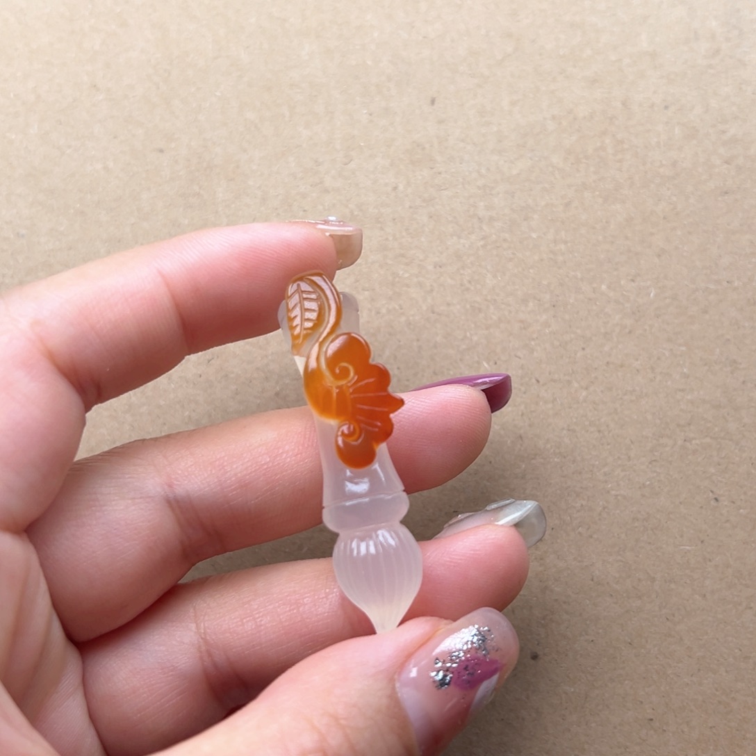 玛瑙/玉髓颈饰合金