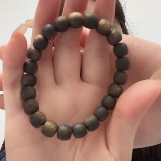 沉香木手串0.9苹果珠