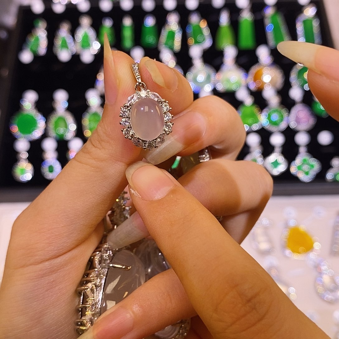 玛瑙/玉髓颈饰合金