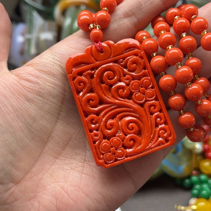 石英质玉颈饰未镶嵌