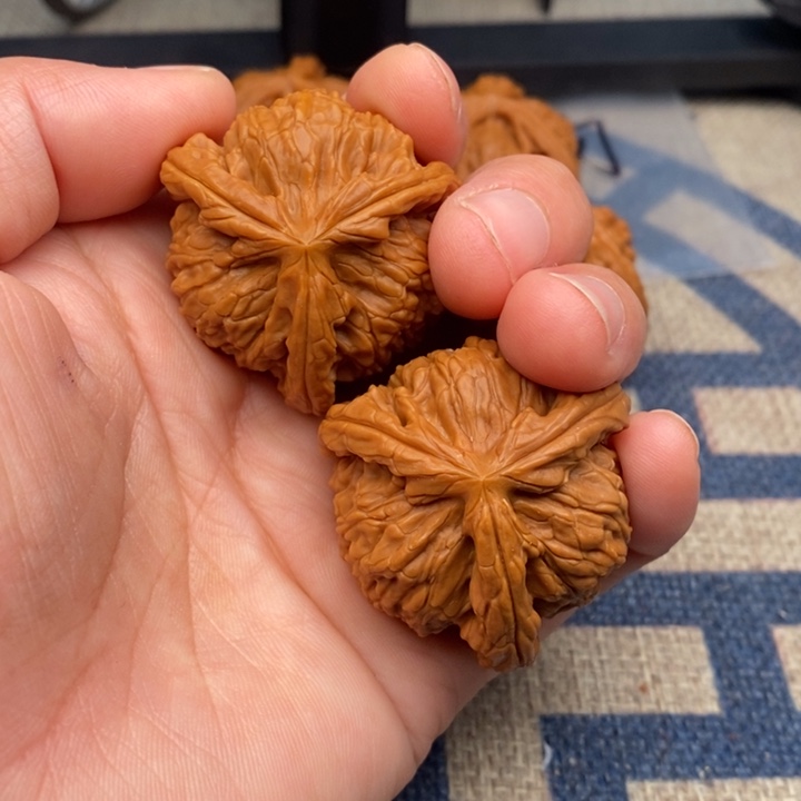 吊坠文玩核桃小*儿三棱