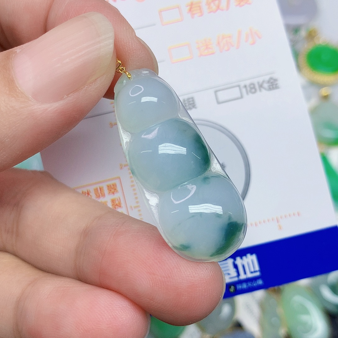 翡翠未镶嵌颈饰356794