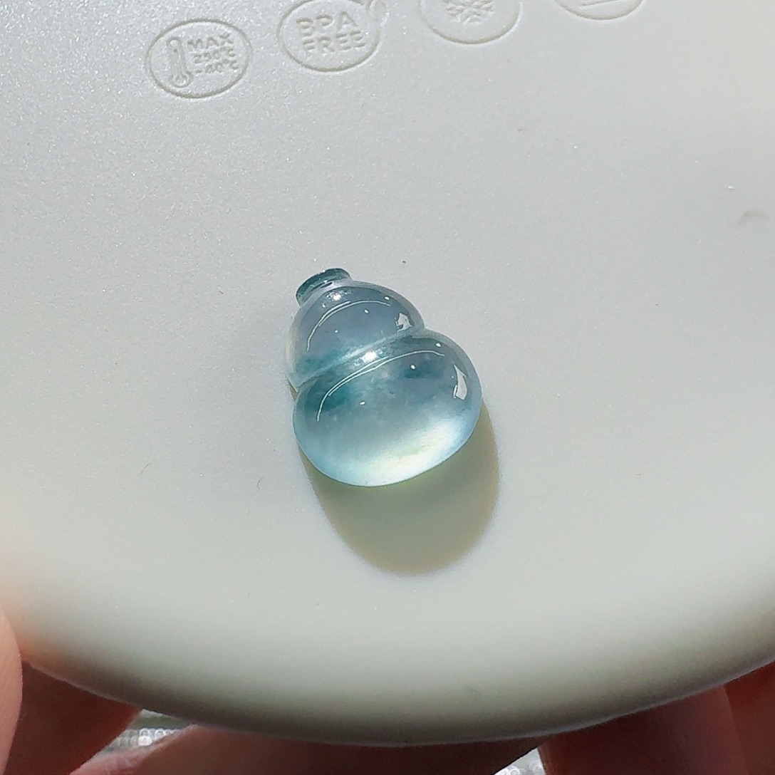 翡翠颈饰未镶嵌葫芦蓝花