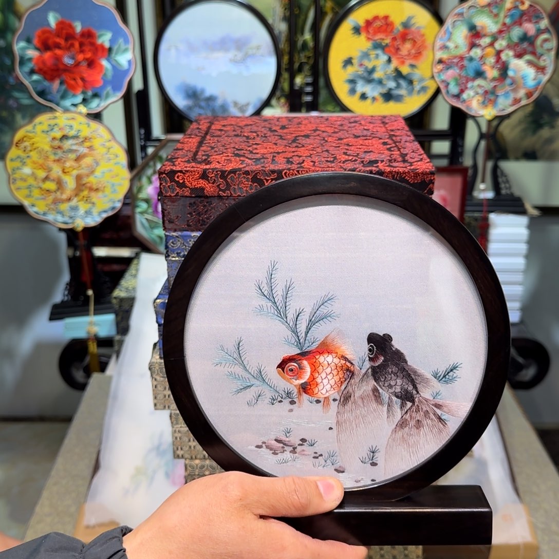 刺绣刺绣工艺精湛