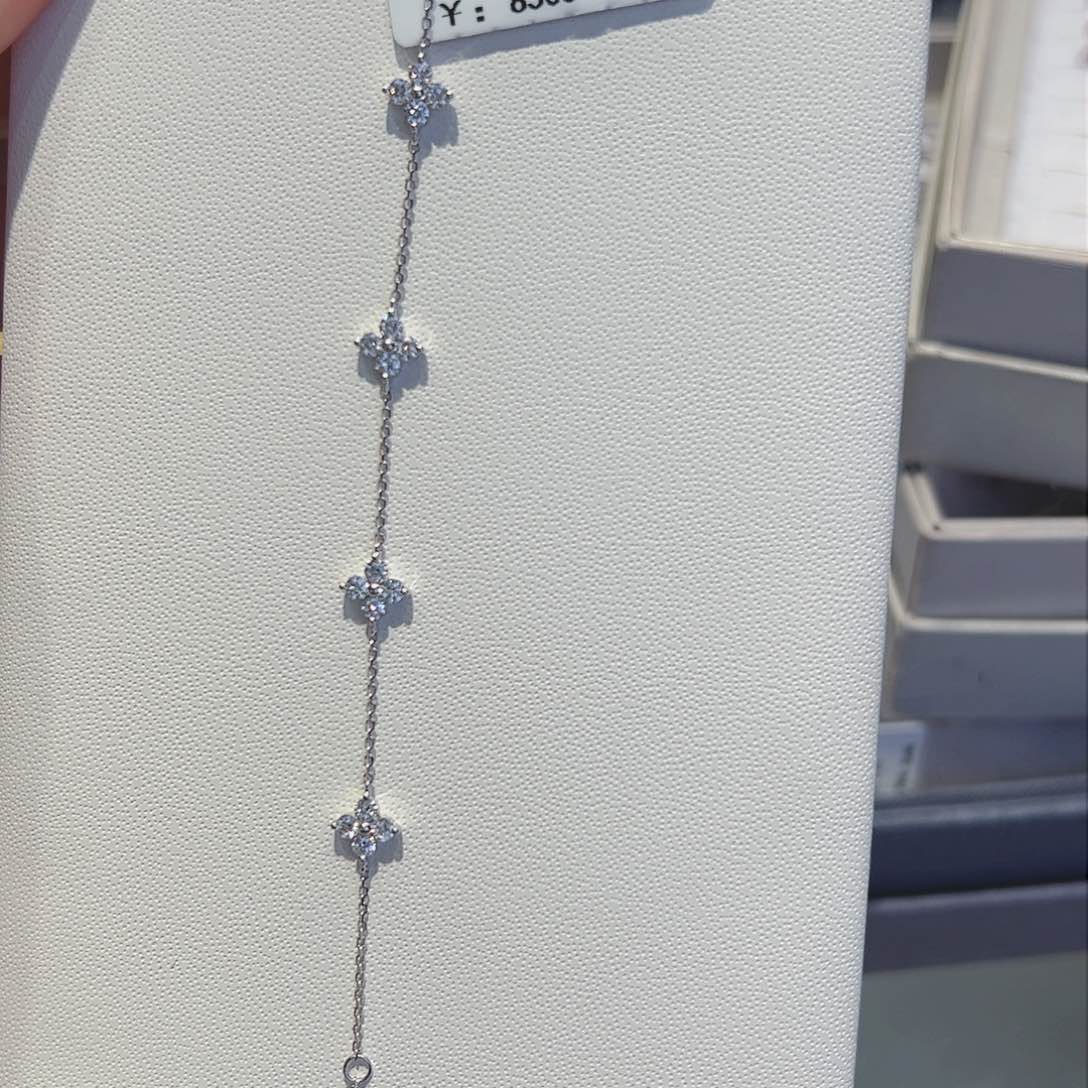 实验室培育钻石18K金镶嵌培育