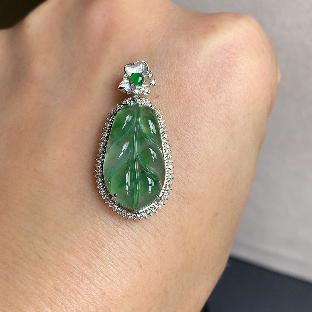 翡翠裸石18K金镶嵌缅甸天然A货翡翠冰种叶子