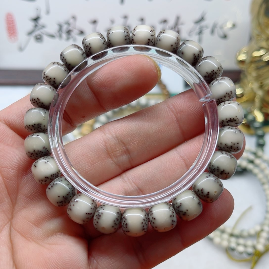 星月菩提手串10通体玉化全透