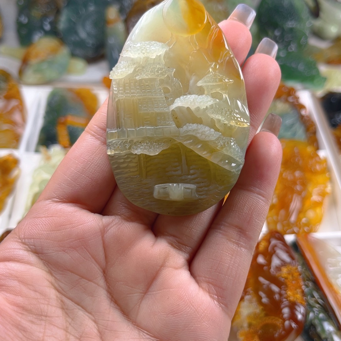 未镶嵌蛇纹石玉颈饰