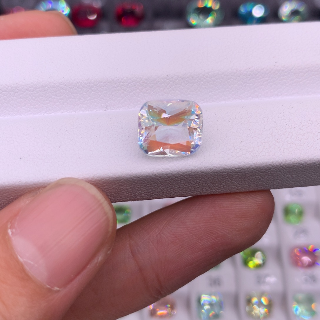 月光石裸石未镶嵌