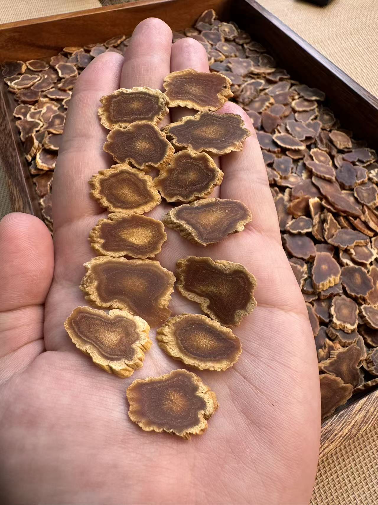 【六年老高丽参足年足干】大菊花心 有明显年轮 精选中芯片去头去尾