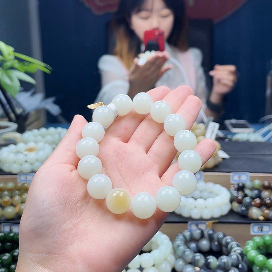 未镶嵌手链和田玉