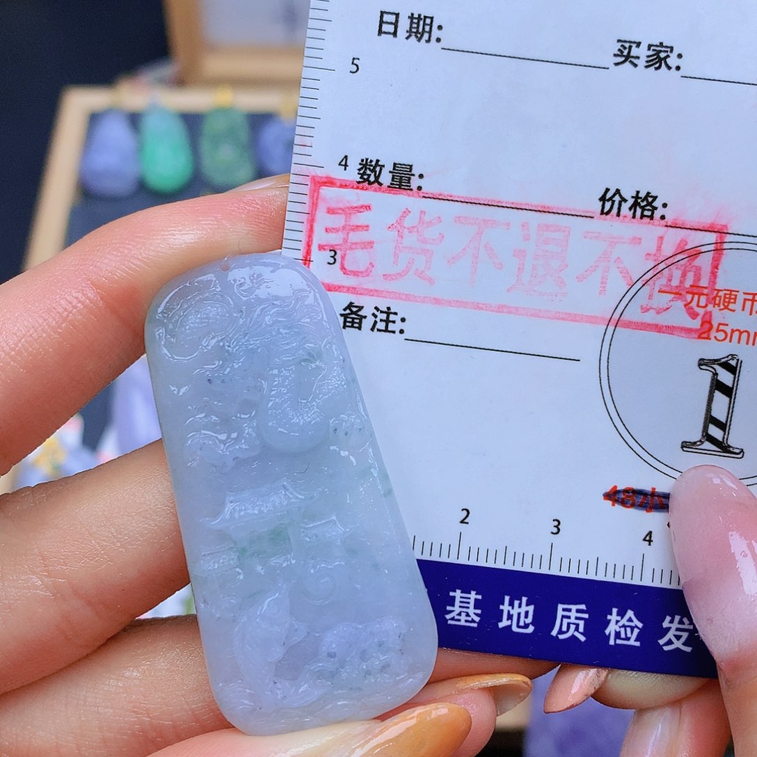 翡翠未镶嵌颈饰翡翠