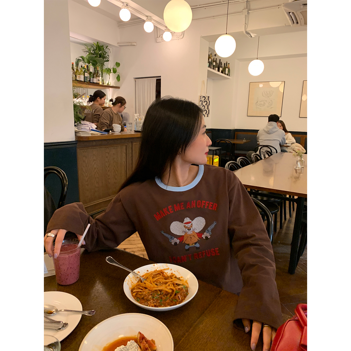 落落狷介 长袖上衣女2025新款咖啡色宽松小个子刺绣T恤打底可外穿