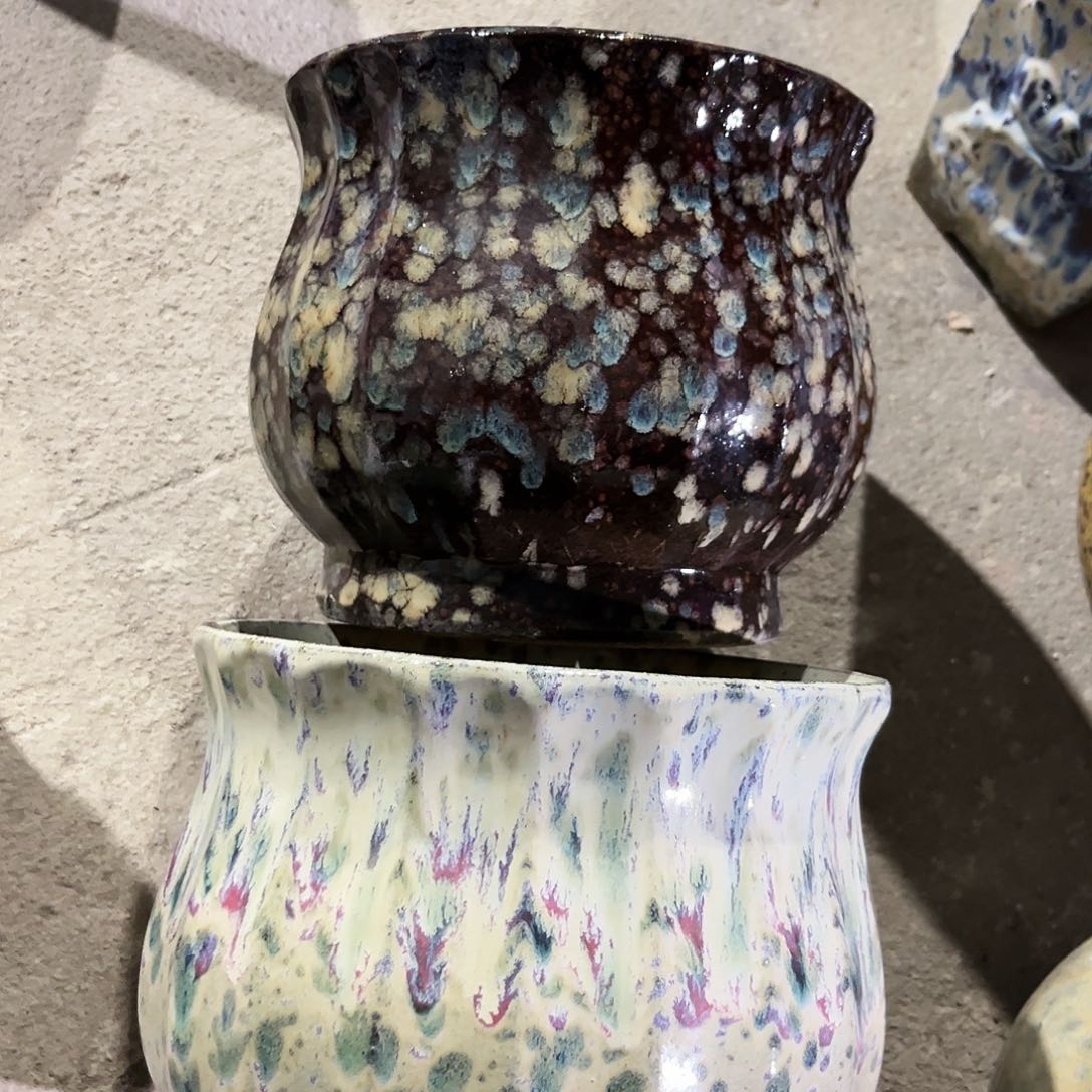 紫砂花盆花盆里的小