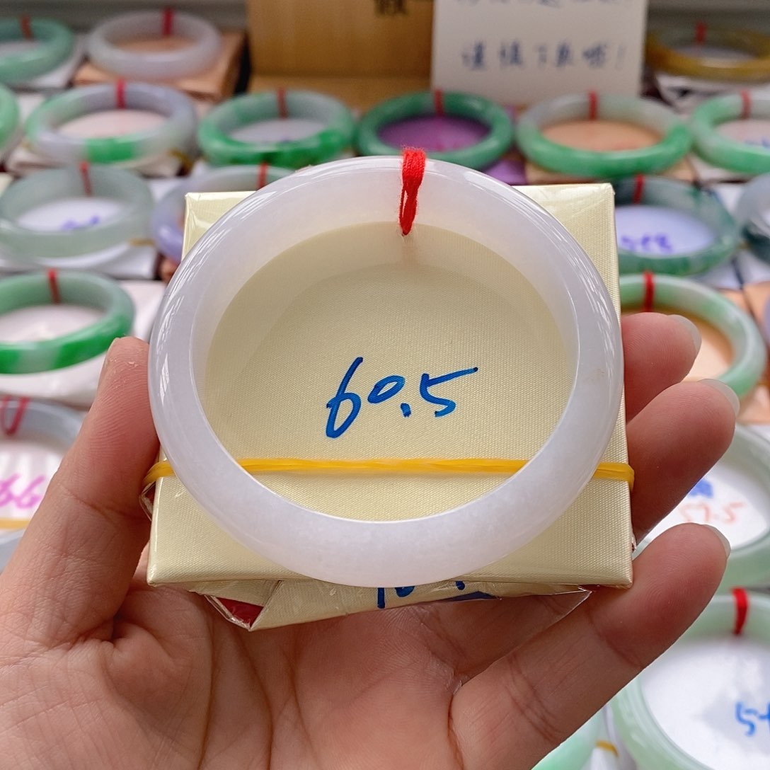 翡翠手镯未镶嵌11号
