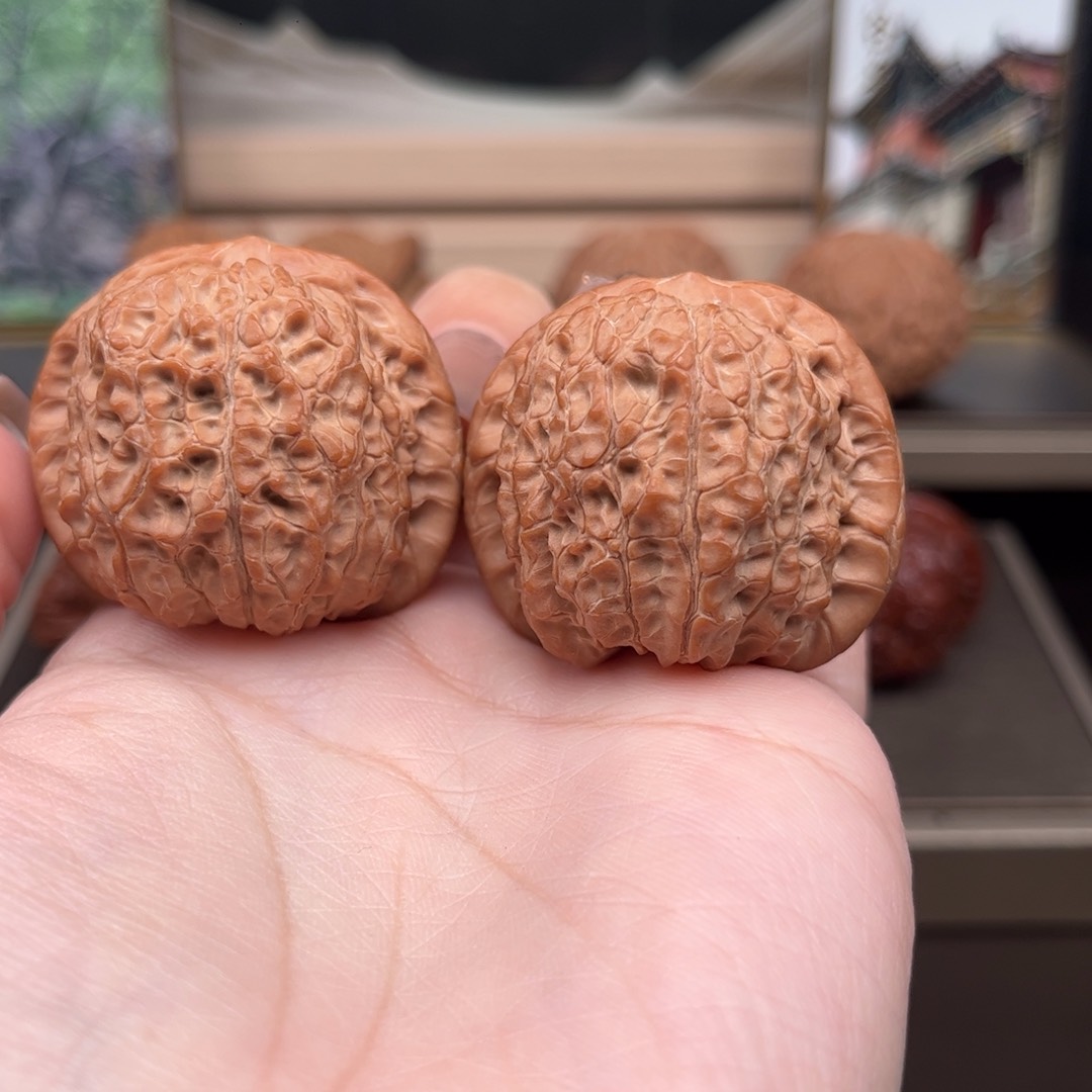 桃核把件平谷野生原树血麒麟39臻品