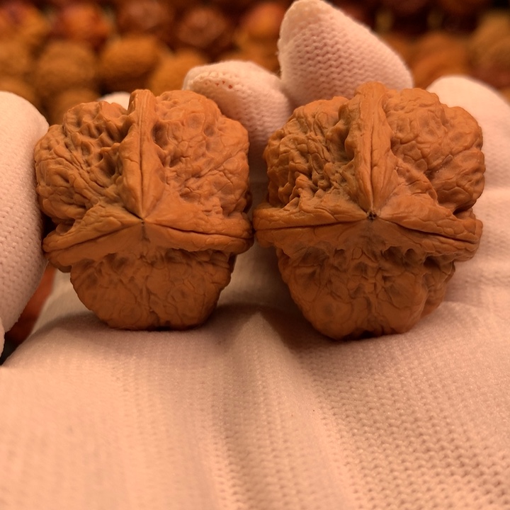 文玩核桃吊坠13………..