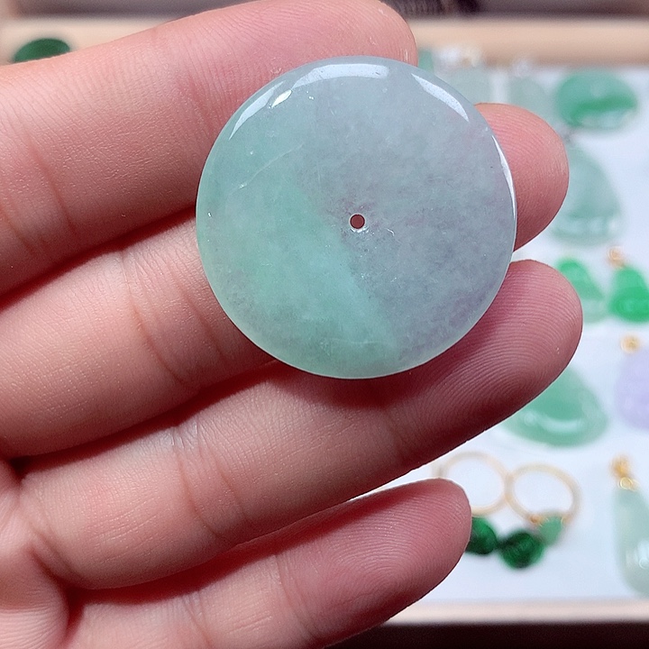 翡翠未镶嵌颈饰吊坠